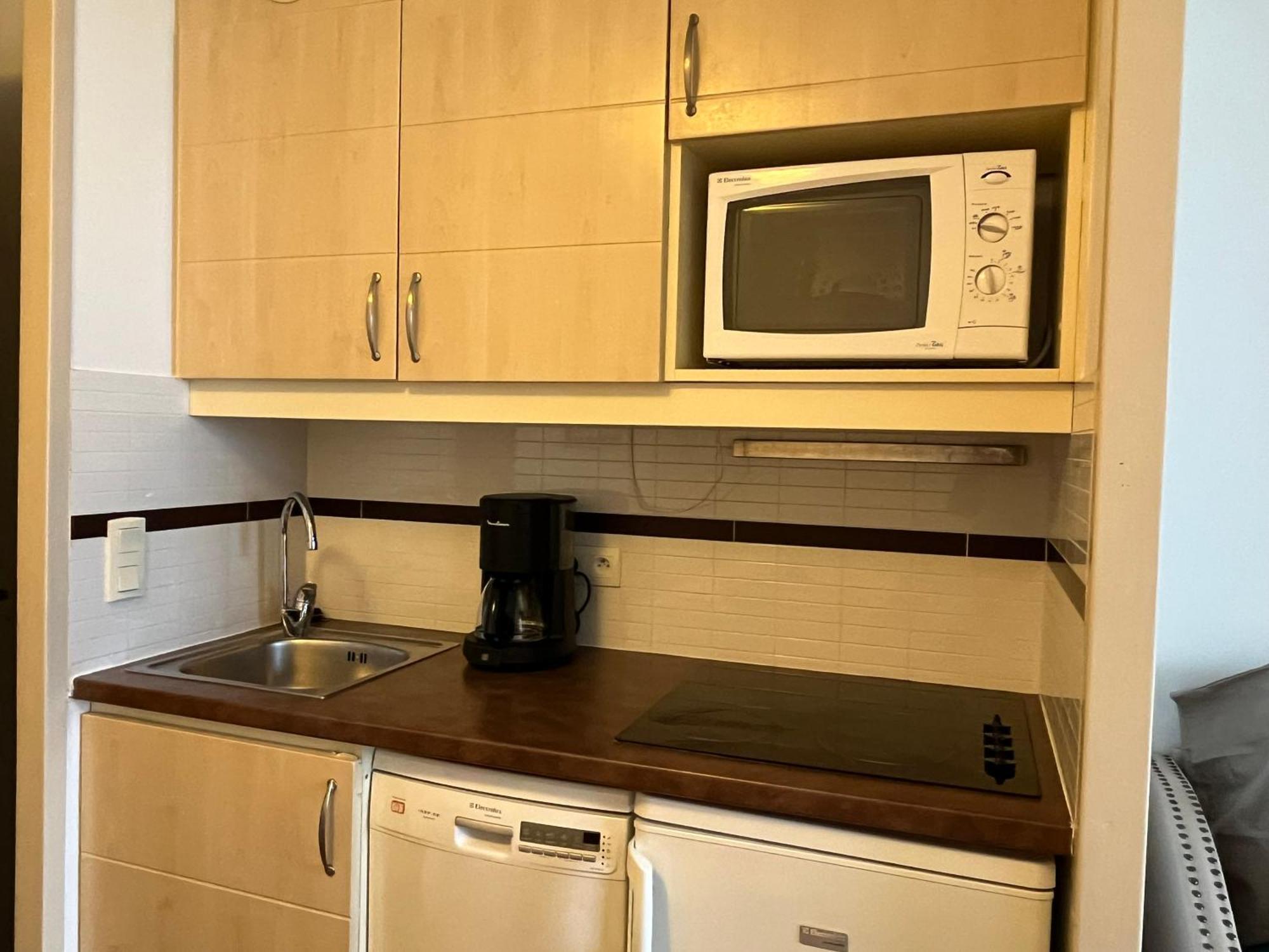 Superbe Appartement Une Chambre Vue Mer Piscine Tennis Кан Екстериор снимка